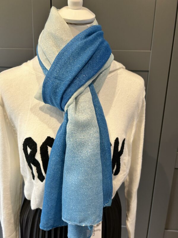 Foulard bleu